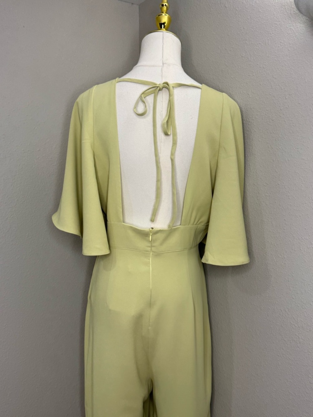 MULLA Pistachio Yellow Jumpsuit NWT Wide Leg Flutter Sleeve Open Back M - Picture 5 of 11